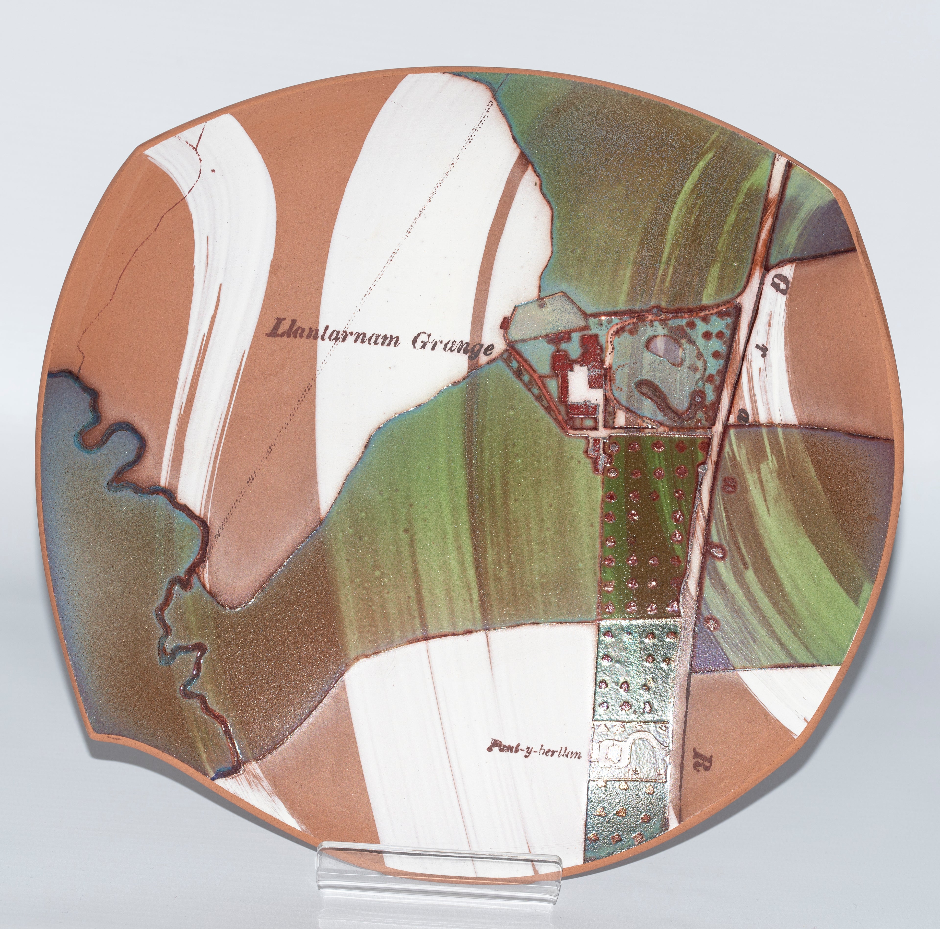 Pauline Monkcom Llantarnam Grange Dish (PM19)